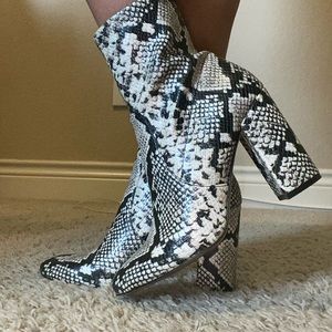 Snake print chunky heeled boots